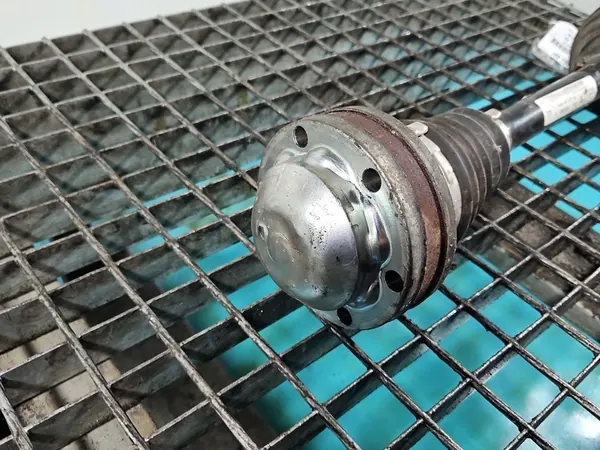 Vänster framaxel VW Golf VII 1.4 TSI image 4