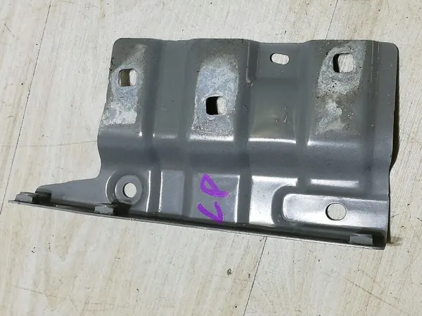 Support d'aile avant gauche OEM 641C11654R Dacia Jogger image 2