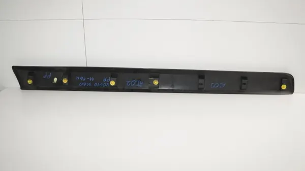 OEM 360184740 Salpicadero delantero derecho Volvo XC60 08-13 image 6