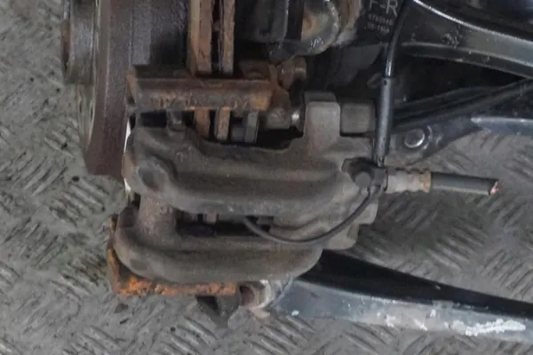 OEM 6792524 BMW Moyeu Suspension Droit Arrière image 3