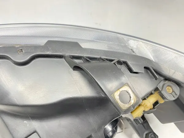 Farol dianteiro direito H4 SEAT Ibiza 4 2012-2017 image 8