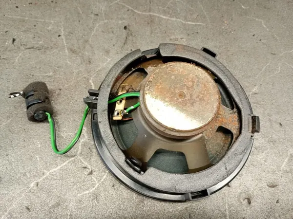 Mercedes W124 Luidspreker OEM 1248204102 - Gebruikt image 6