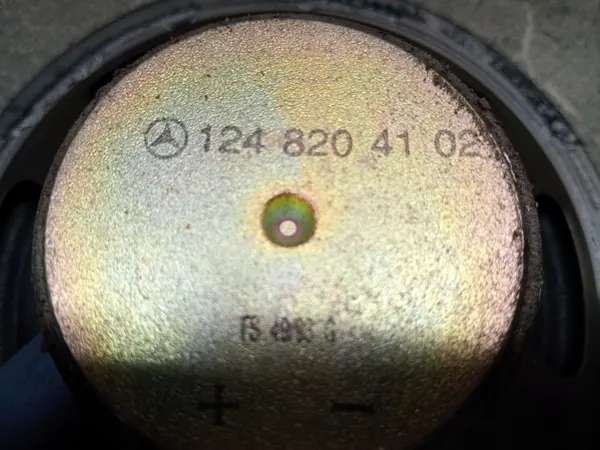 Mercedes W124 Luidspreker OEM 1248204102 - Gebruikt image 7