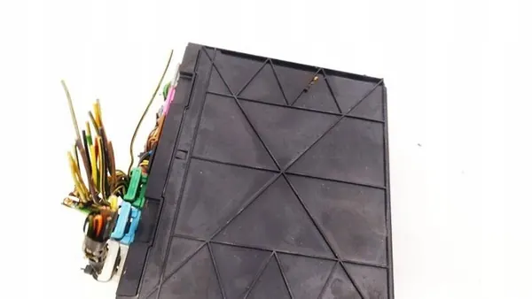 Opel Insignia Komfortmodul 2010 2.0L 13577850 image 3