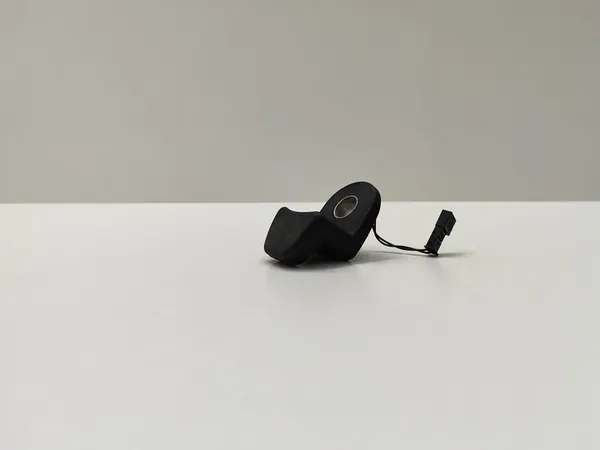 Mikroschalter für Heckklappenhebel BMW 5 E61 E91 image 4