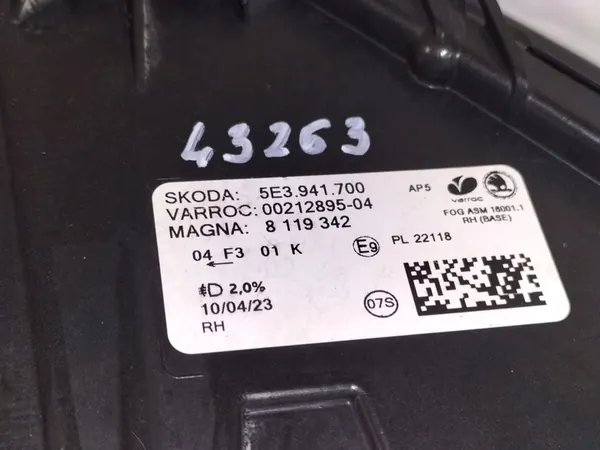 Farol Halógeno Frontal Direito SKODA OCTAVIA 4 IV 19- LED 5E3941700 image 6