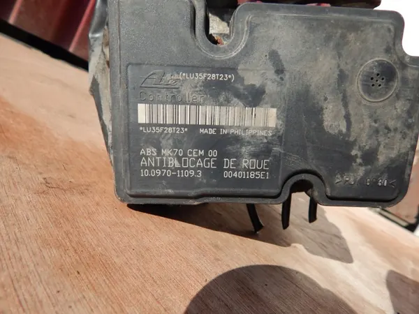 ABS-pomp OEM 9656493580 voor Citroen C2 C3 Peugeot 207 image 3