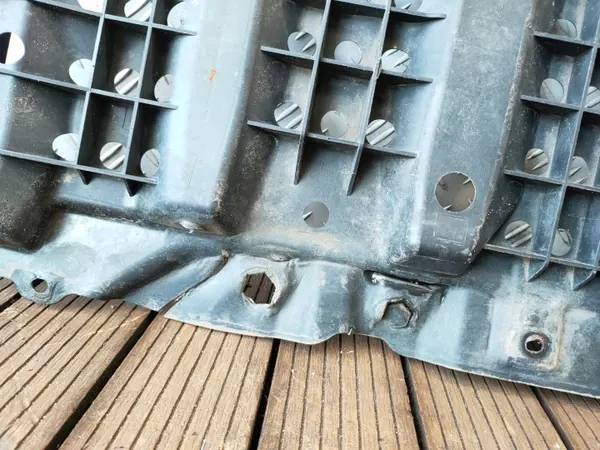 Suzuki Kizashi 09-14 framstötdämpartäck OEM 35502-57L00 image 7