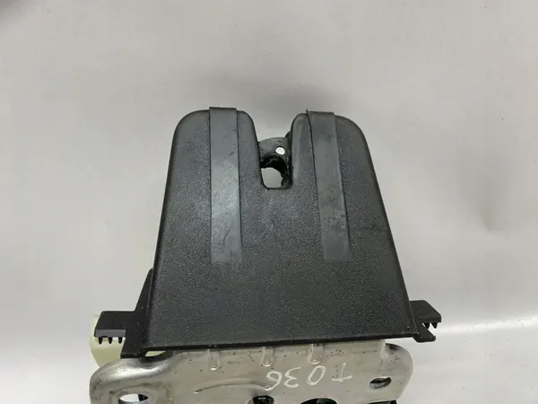 Bagagerumslås Volkswagen Jetta 17A827505 image 6