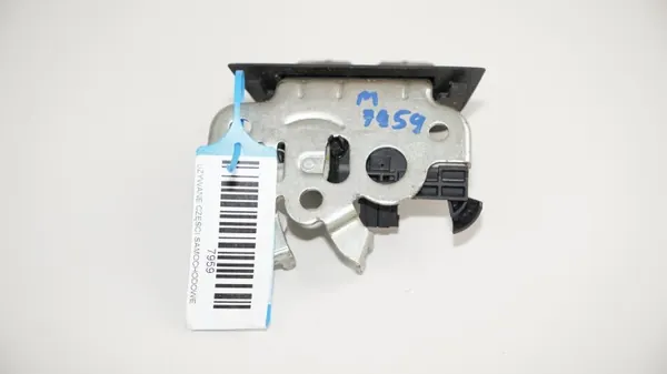 Takaluukun lukko OEM 360183437 SEAT Exeo 08-11 image 4