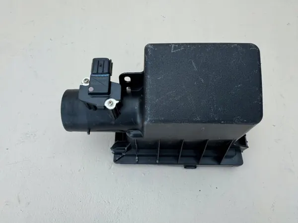 Toyota Luftfilterhus OEM 17705-0T170 - Begagnad image 3