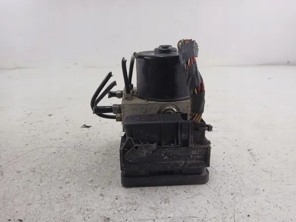 ABS-pumppu OEM 30742665AA Volvo C70 II 2.5T:lle image 3