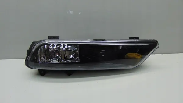 Gebruikte Volkswagen mistlamp OEM 3AA 941 662G image 2