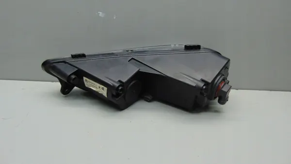Gebruikte Volkswagen mistlamp OEM 3AA 941 662G image 3