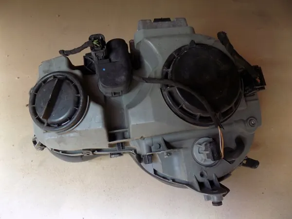 LINKER KOPLAMP MERCEDES E-KLASSE W210 S210 HALOGEEN H7 OEM A2108202761 image 2