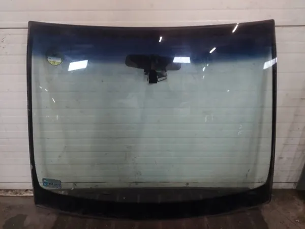 Parabrisas delantero usado OEM SZYBA CZOŁOWA Mercedes W168 image 2
