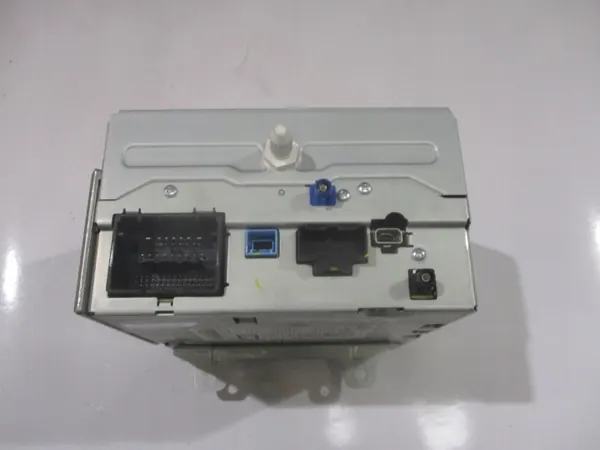 Käytetty Opel OE navigointiyksikkö OEM 23499778 image 3