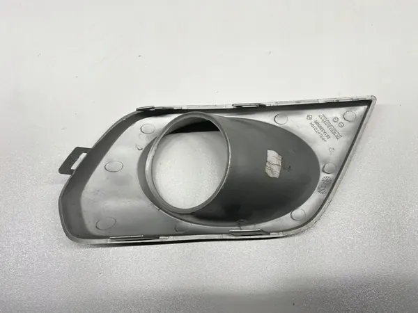 Vänster grill Dacia Sandero 2 II Lift FL 2014- image 2