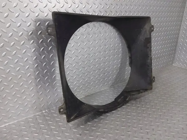 Alojamento Ventilador Ford Granada OEM 82GB8146CB - Usado image 4