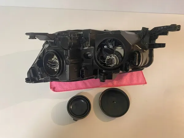 Refletor de Farol Direito Skoda Fabia III Lift 6v1941016D image 9