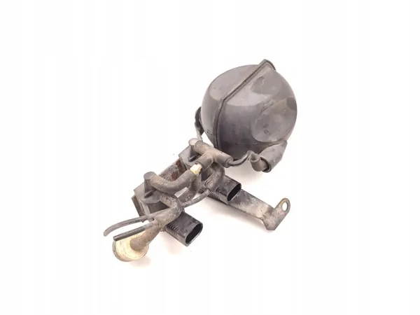 Porsche Cayenne Unterdruckbehälter OEM 7M0129808 3.2L image 3