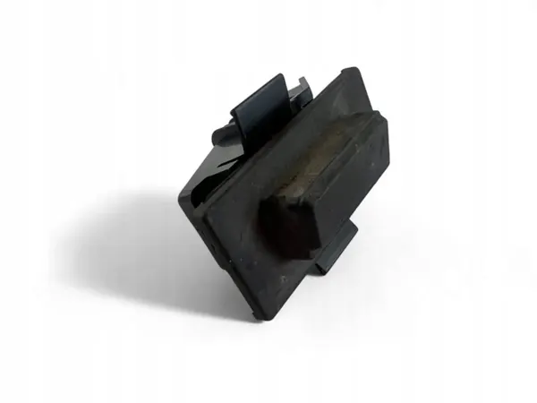 Asa de maletero Mazda 3 Sedán OEM 30286180 Usado image 2