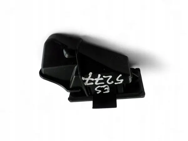Asa de maletero Mazda 3 Sedán OEM 30286180 Usado image 9