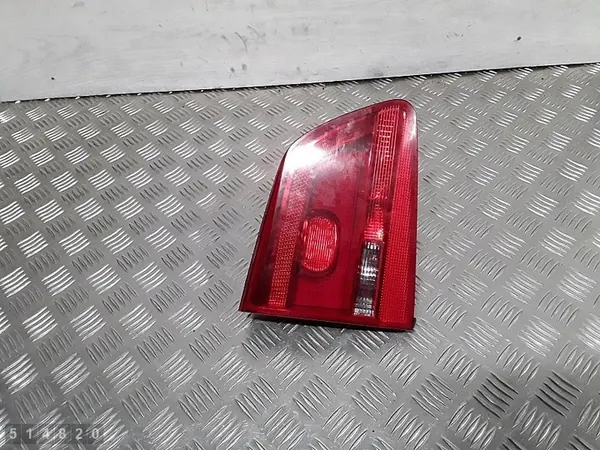 Vänster bakljus VW Touran 2010-2015 OEM 1T0945093A image 2