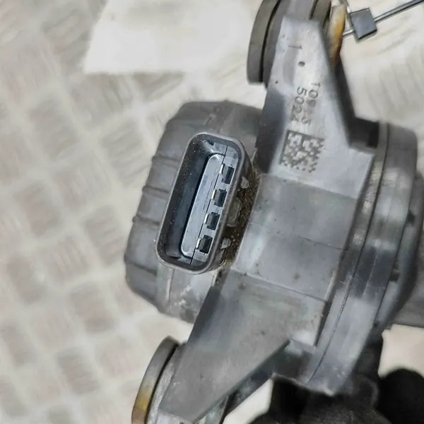 Water Pump Motor LEXUS CT (ZWA10_) 1.8L hybrid image 5