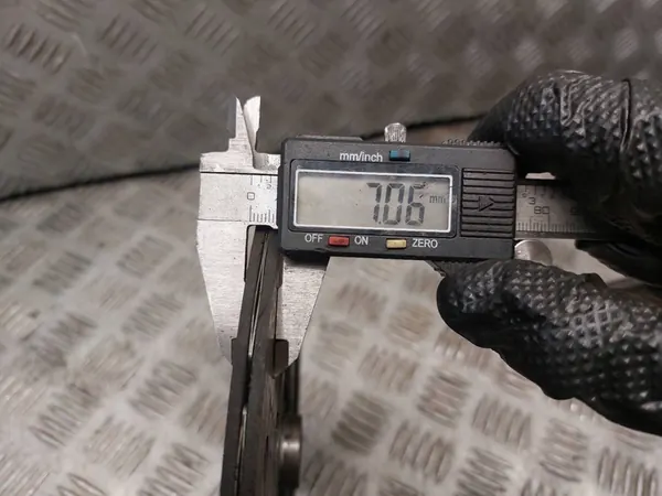 Volante de Dupla Massa VW Golf V 06F105266K image 4