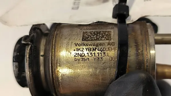 Inyector AdBlue OEM 044402516Y para VW Crafter 2.0 TDI image 3