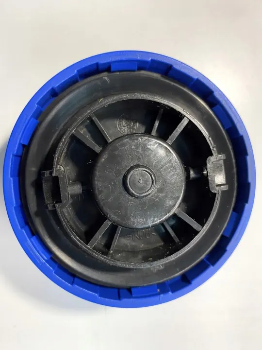 Käytetty AdBlue-korkki OEM 2135146347223 - 96mm image 3