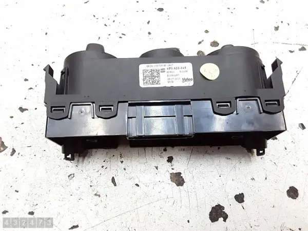 Seat ilmastointiohjain OEM 6p0820045 - Käytetty image 3