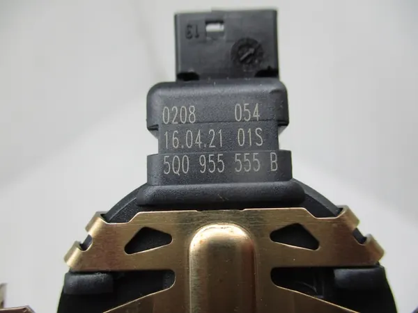 VW ID4 Sateensor 5Q0955555B image 5