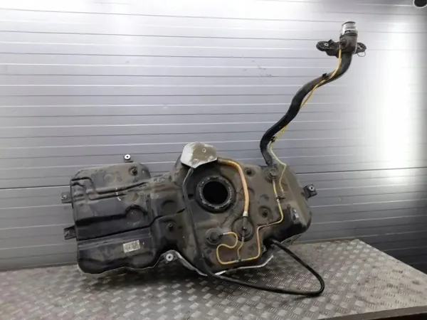 Audi Q5 SQ5 Polttoainesäiliö OEM 8R0201021BD - Takaosa image 2