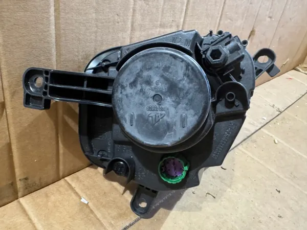 Fiat 500 Lift Halogenstrålkastare Höger OEM 52007766 image 10