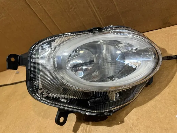 Fiat 500 Lift Halogenstrålkastare Höger OEM 52007766 image 3