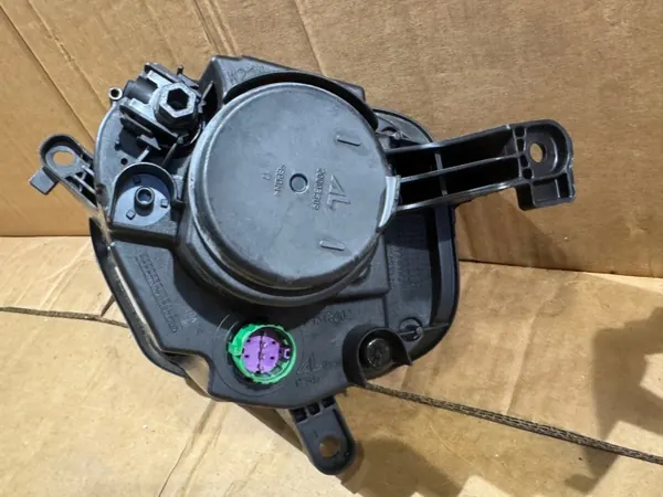 Fiat 500 Lift Halogenstrålkastare Höger OEM 52007766 image 9