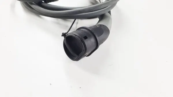 Cable de carga BMW OEM 79262857 para X1 F48 image 4