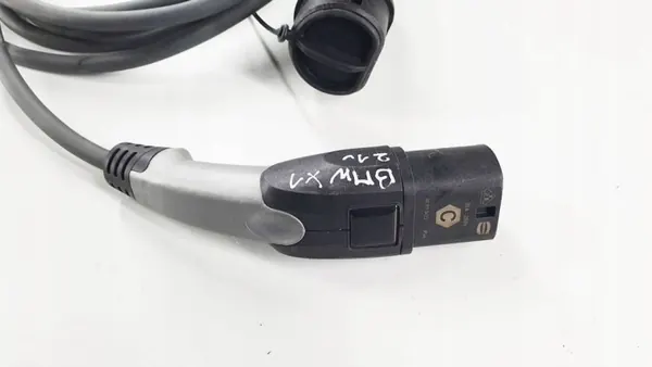 Cable de carga BMW OEM 79262857 para X1 F48 image 6