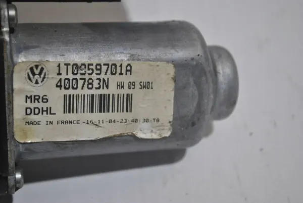 Vasen etuikkunan moottori VW Touran 1T0959701A image 10