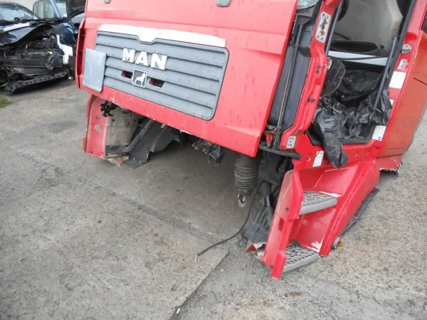 MAN TGA 18.440 XXL Ohjaamon runko OEM KABINA image 3
