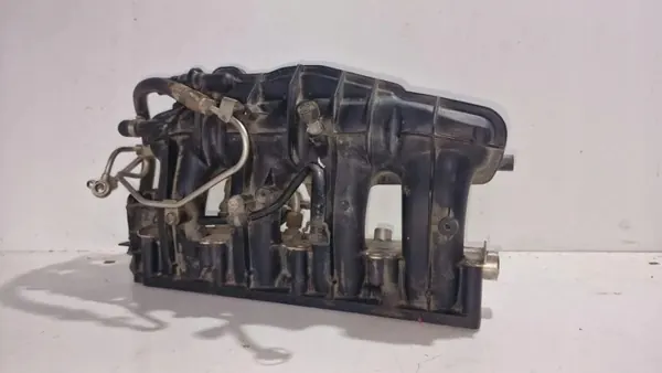Intake Manifold AUDI A6 Avant 2.7L Diesel 06F133201 image 2