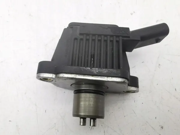 Válvula de árvore de cames VW Golf VIII 2020 OEM 0602200029114 image 2