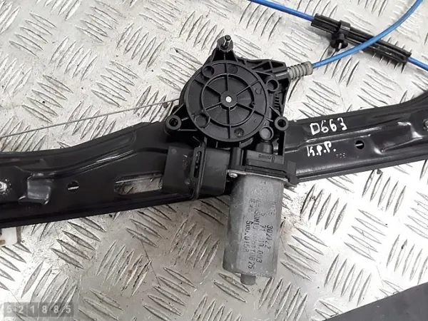Régulateur de vitre BMW X1 E84 OEM 13262410 Occasion image 3