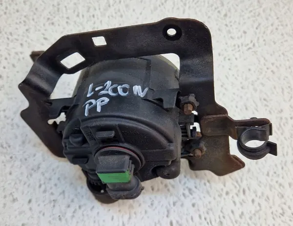 Faro Antiniebla Mitsubishi OE MN142091 image 4