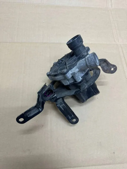 Pompe à air secondaire Audi OEM 079959231C - Occasion image 2