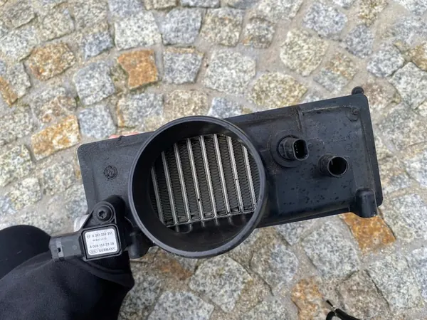 MERCEDES 205 213 Intercooler 2760900214 image 10