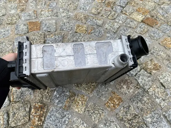 MERCEDES 205 213 Intercooler 2760900214 image 2