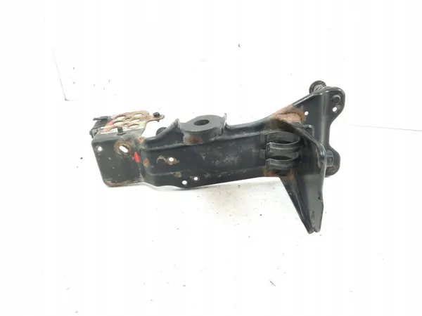 Takapään Ilmajousituksen Kiinnitys image 2